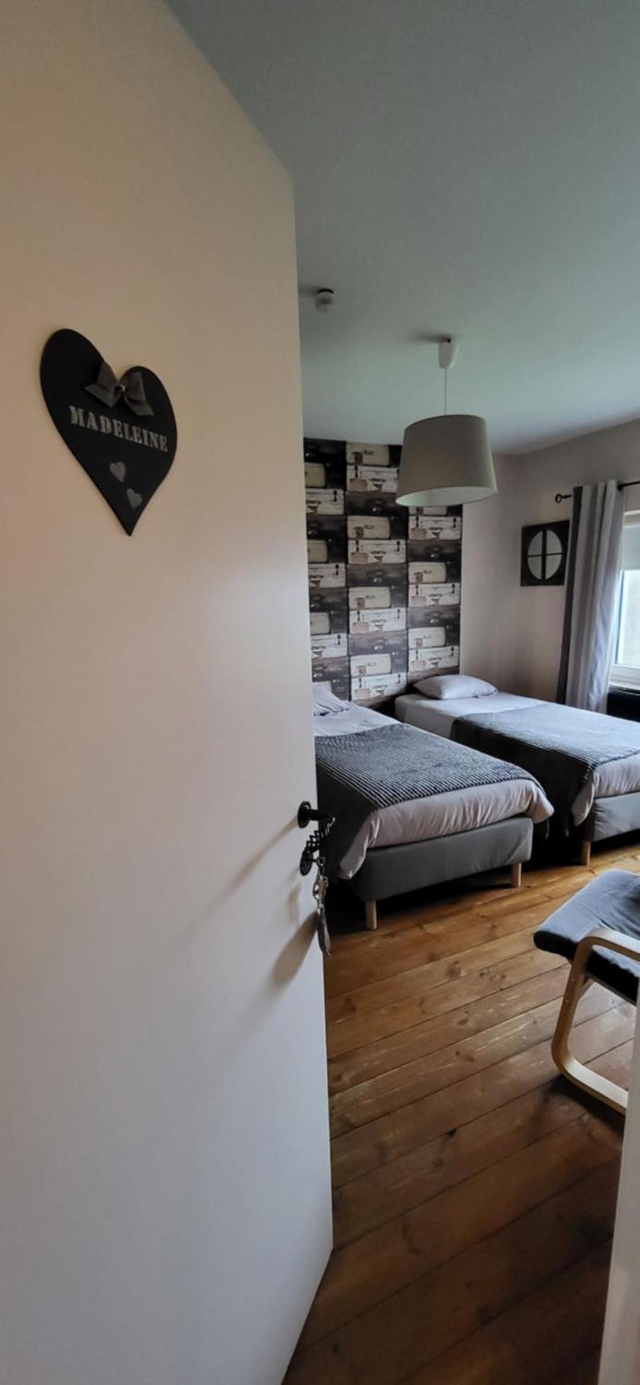 Chambres Esprit Campagne Libramont-Chevigny Chambre photo